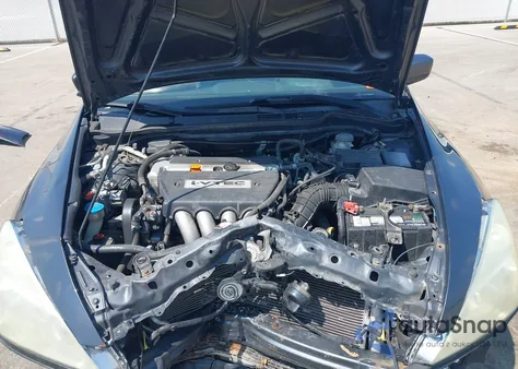 2005 Honda Accord 2.4 Lx из США, поврежденный, VIN 1HGCM56445A140077